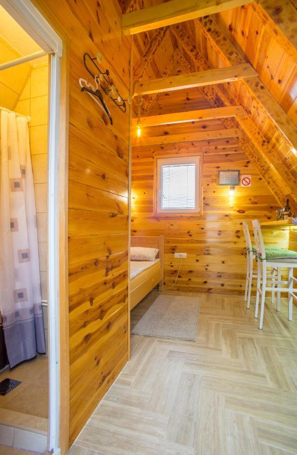 Cottage Danilo Жабляк Екстер'єр фото
